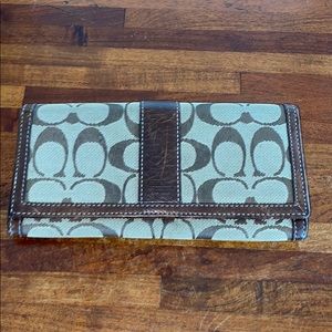 Used Women’s Coach wallet